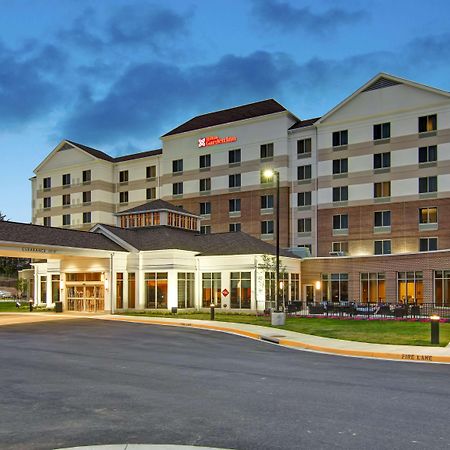Hilton Garden Inn Woodbridge Buitenkant foto